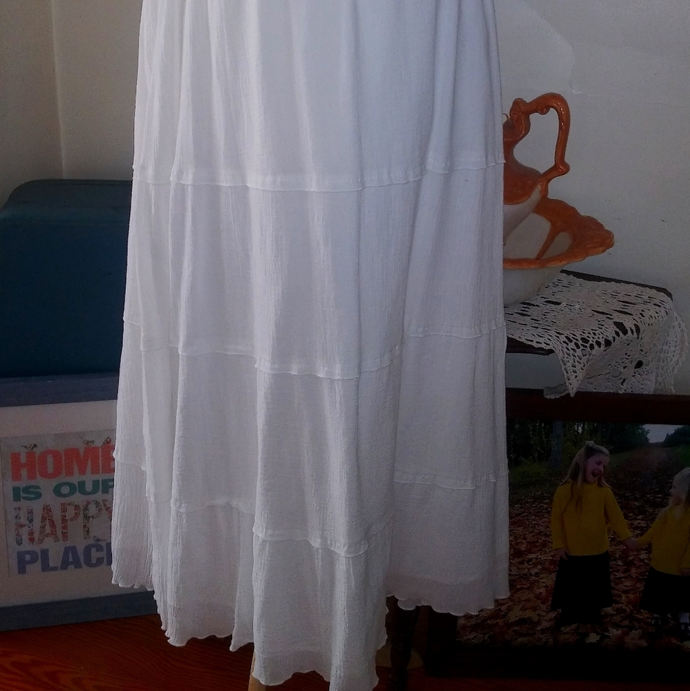Long white Skirt